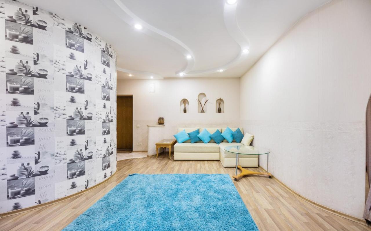 На Палаце Спорта Daire Kiev Dış mekan fotoğraf